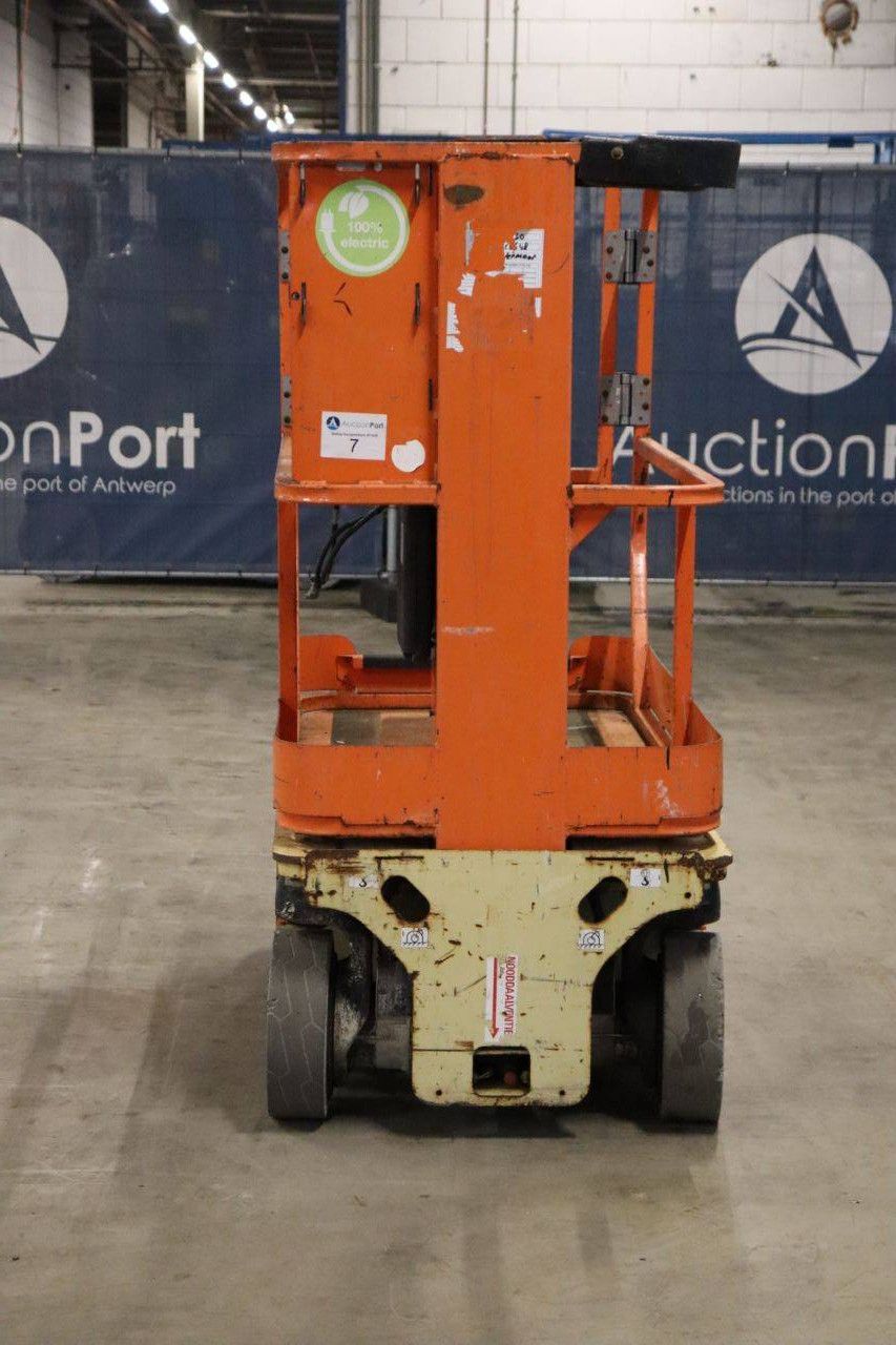 JLG 1230ES Electric Mast Lift 5.66m 2013