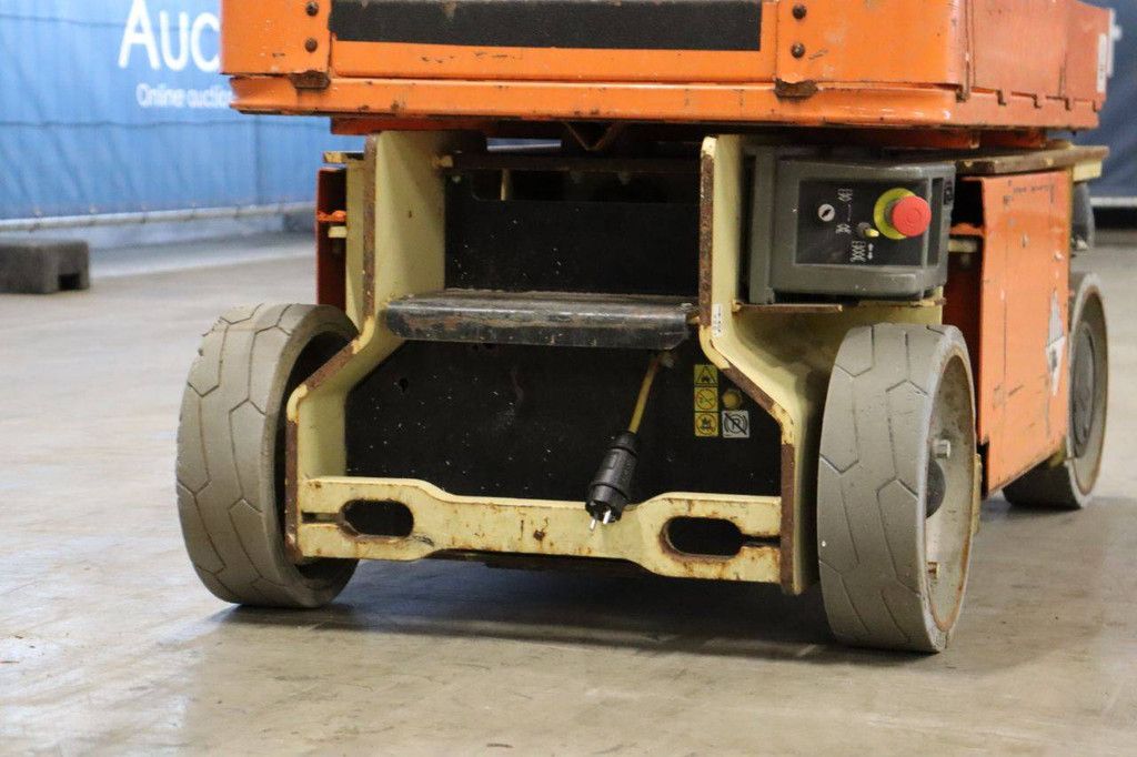 JLG 1230ES Electric Mast Lift 5.66m 2013