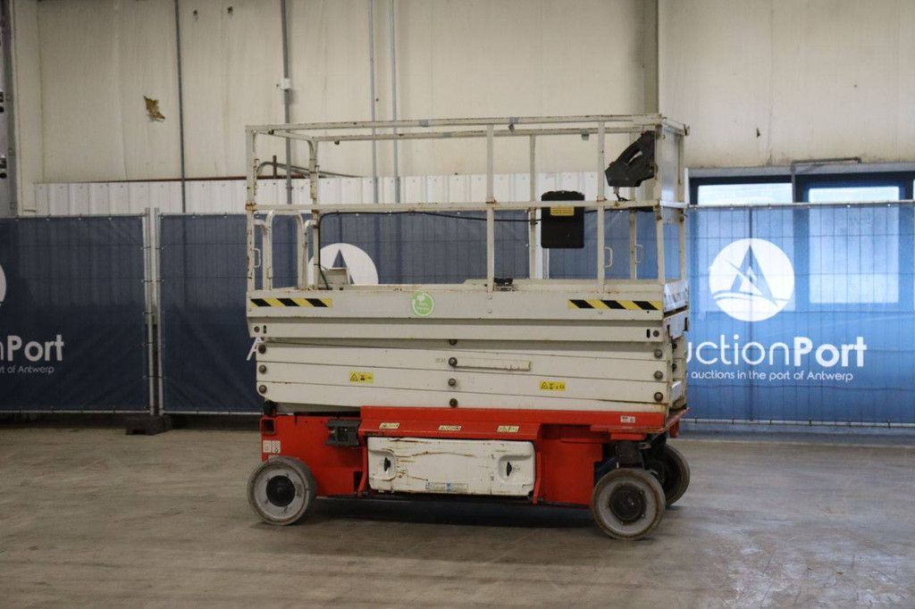 JLG 2646 ES Electric Scissor Lift 9.92m 2016