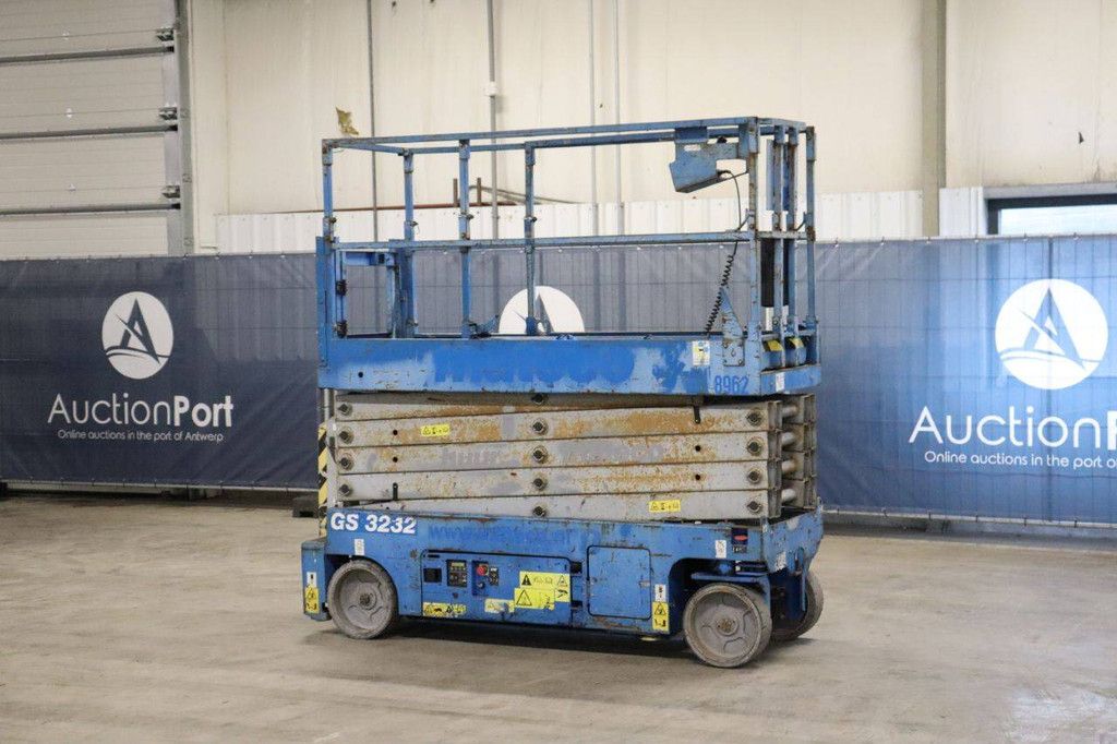 Scherenbühne Genie GS-3232 Elektrisch 11,75 m 2016