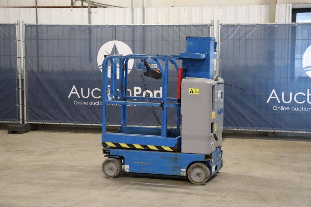 Genie GRC-12 5.66m Electric Mast Lift