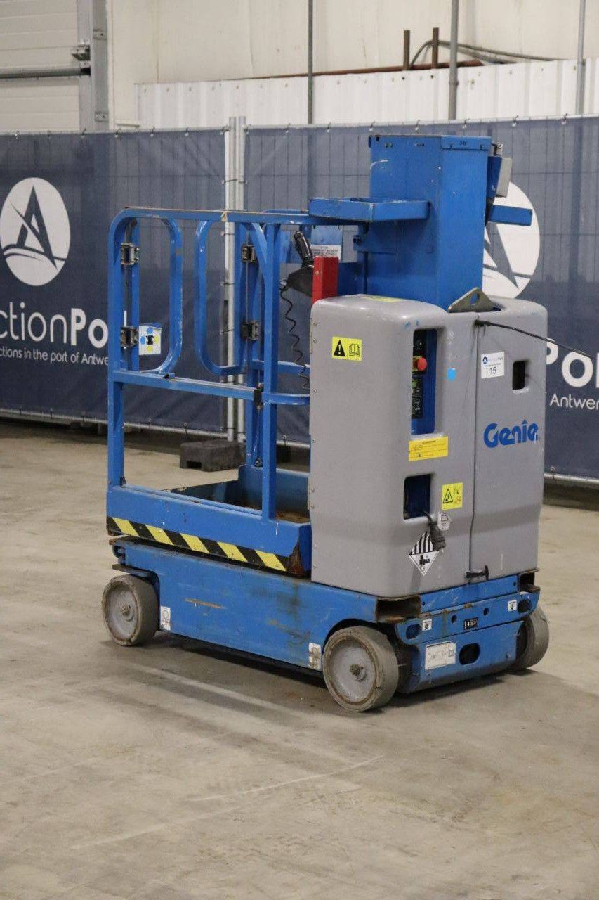 Genie GRC-12 5.66m Electric Mast Lift