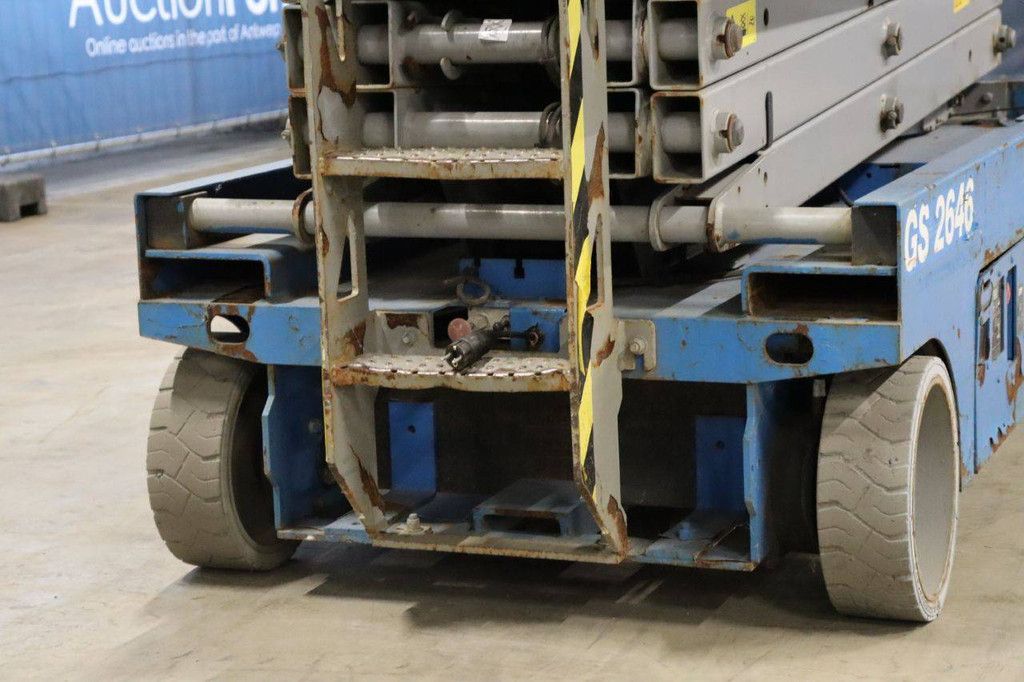 Scissor Lift Genie GS-2646 Electric 9.96m 2014
