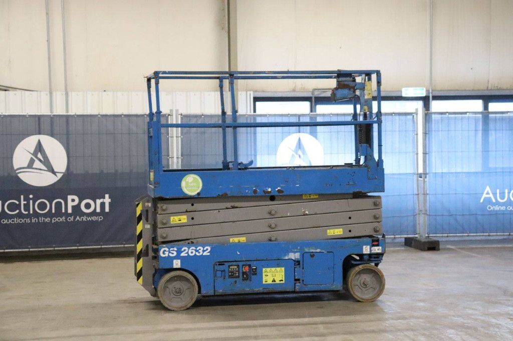 Scissor lift Genie GS 2632 Electric 9.96m 2014