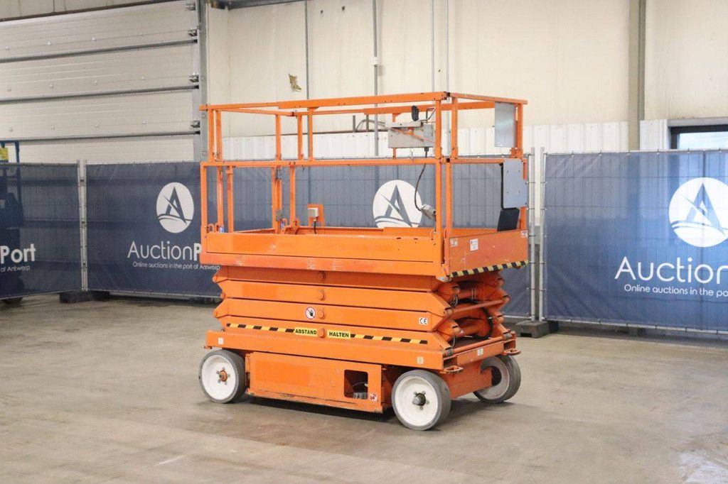 Scissor Lift Skyjack SJ III-4626 Electric 9.92m 2011