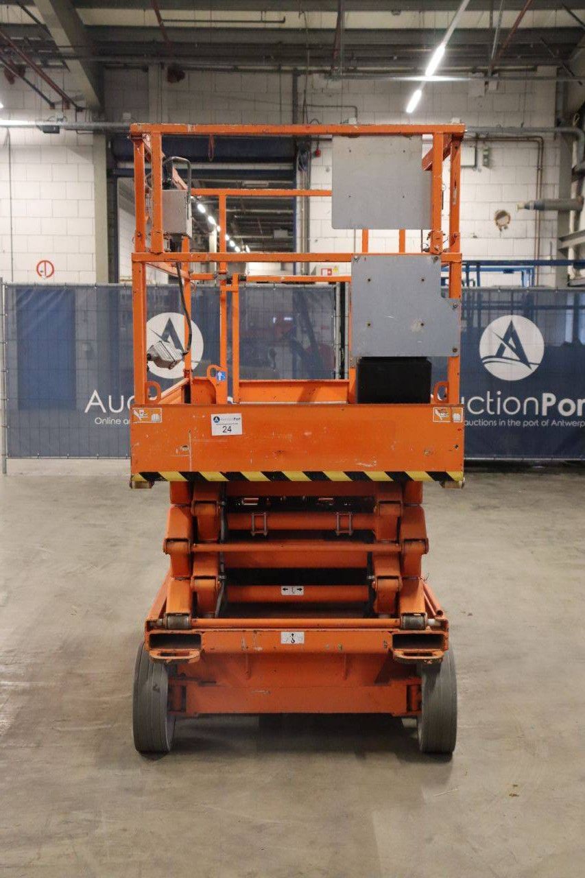 Scissor Lift Skyjack SJ III-4626 Electric 9.92m 2011