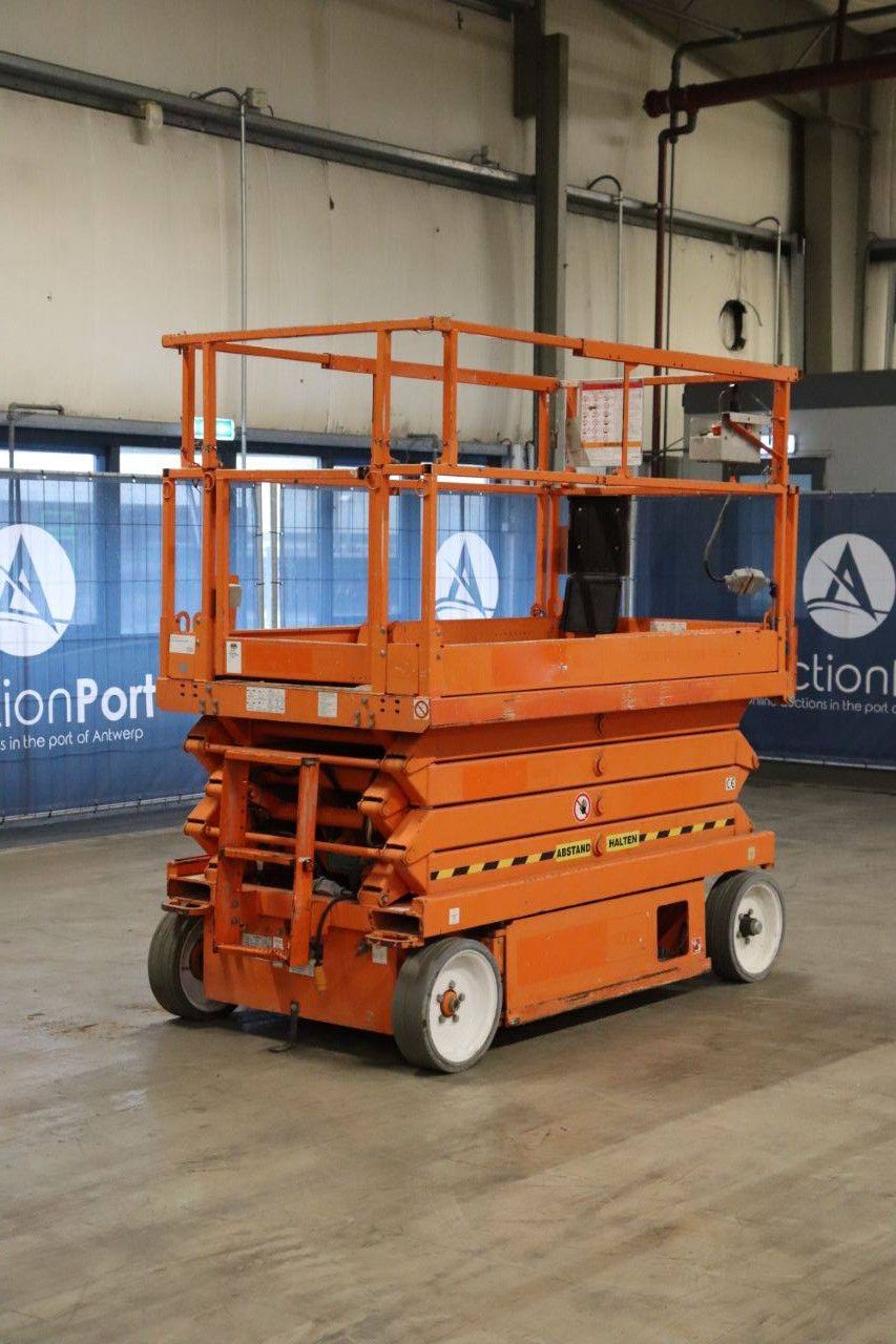 Scissor Lift Skyjack SJ III-4626 Electric 9.92m 2011