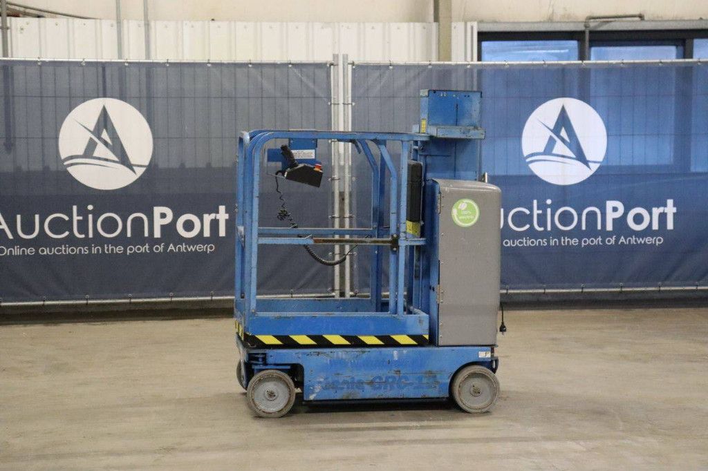 Genie GRC-12 Electric Mast Lift 5.66m 2016