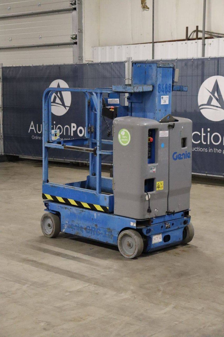 Genie GRC-12 Electric Mast Lift 5.66m 2016