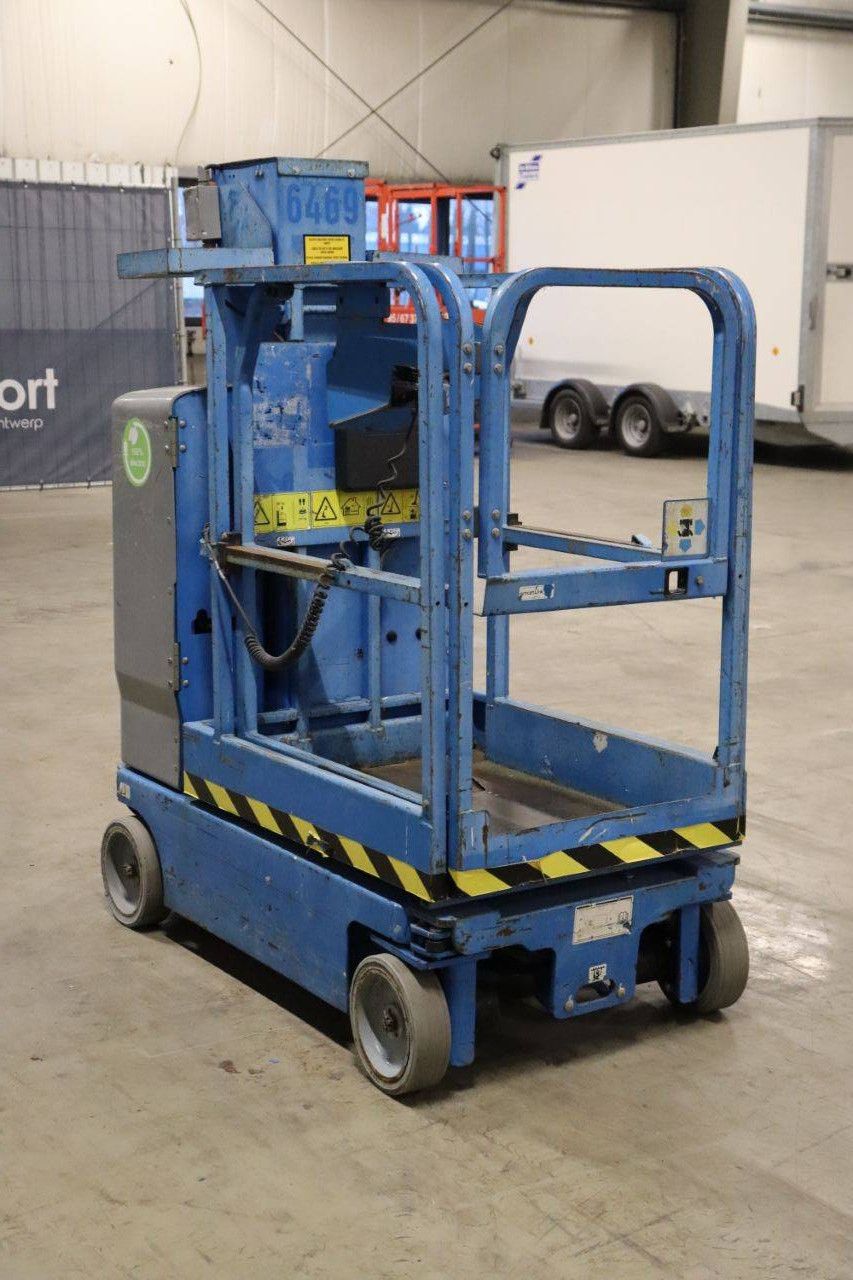 Genie GRC-12 Electric Mast Lift 5.66m 2016