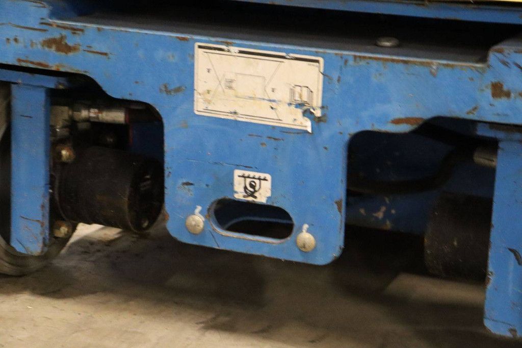 Genie GRC-12 Electric Mast Lift 5.66m 2016