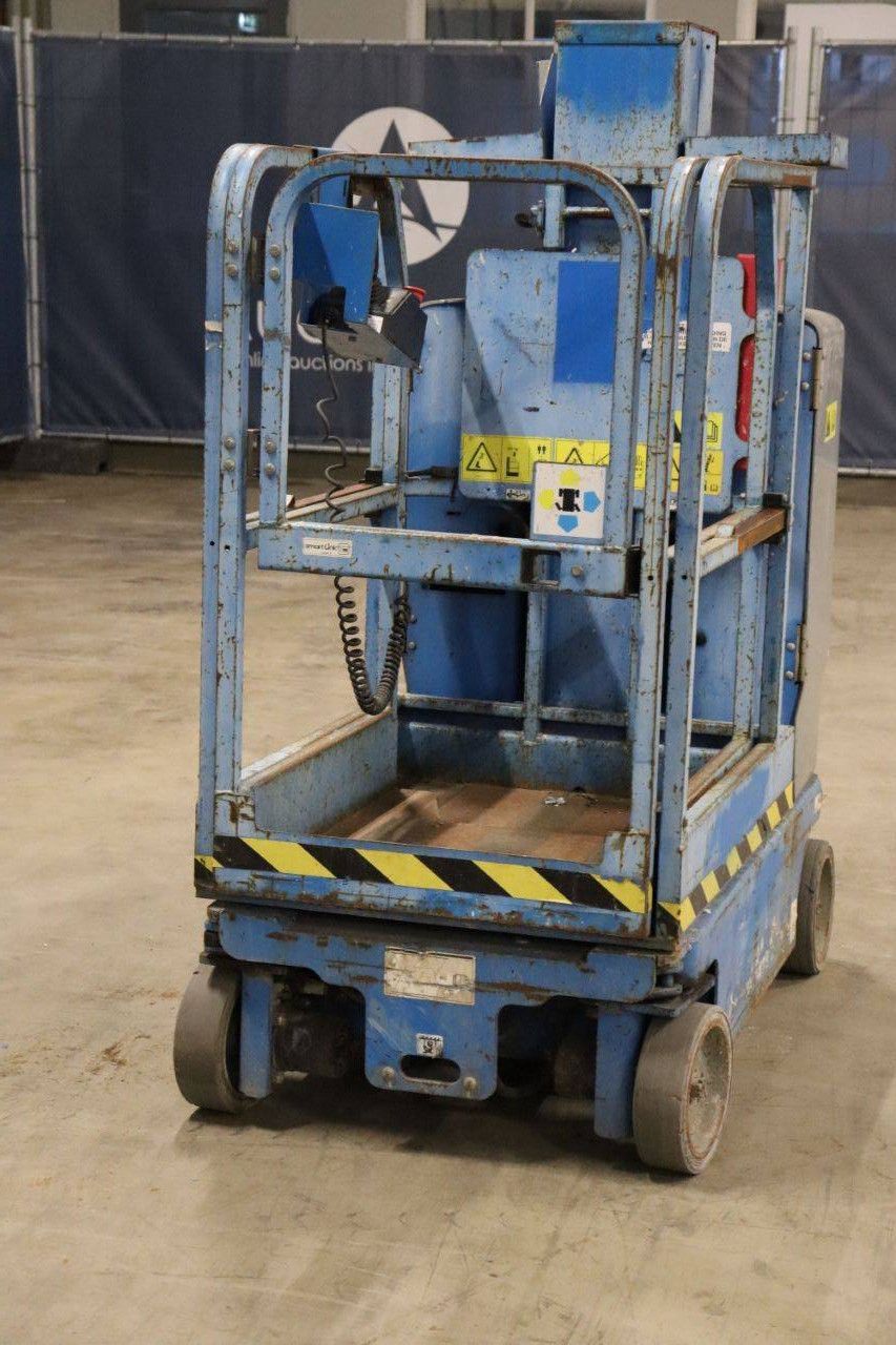 Genie GRC-12 Electric Mast Lift 5.66m 2016