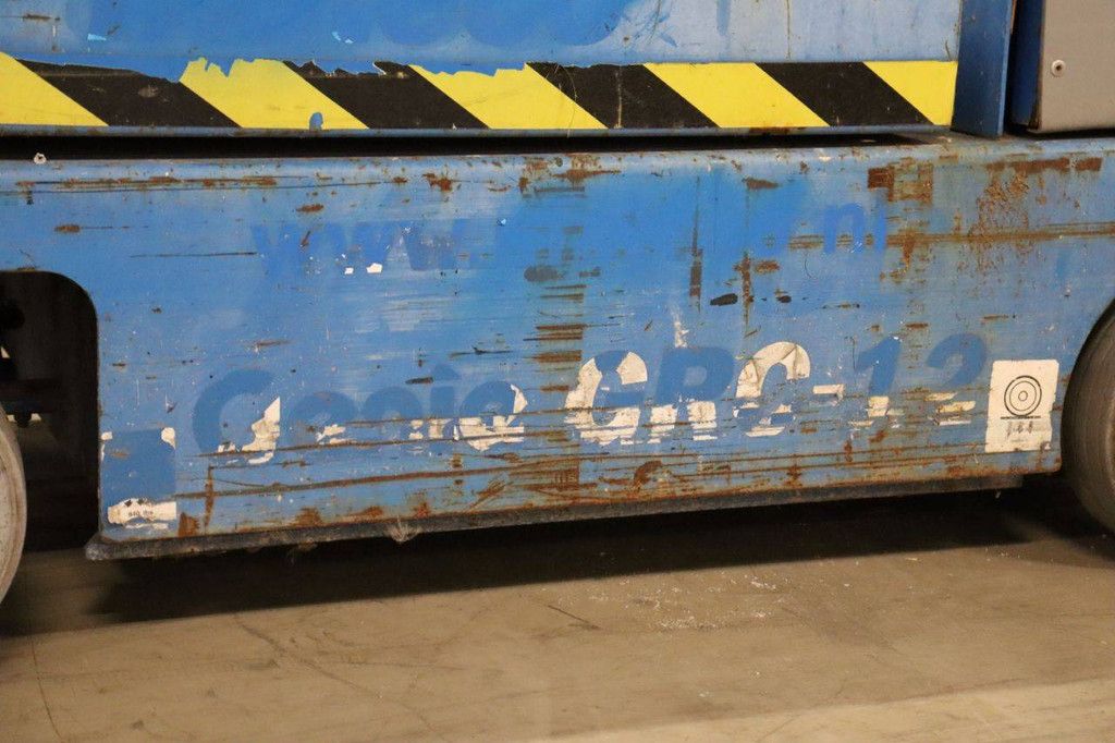 Genie GRC-12 Electric Mast Lift 5.66m 2016