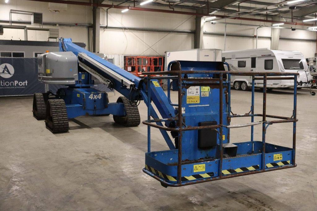 Telescopic boom lift Genie S-45 TRAX Crawler Diesel 15.61m 2014