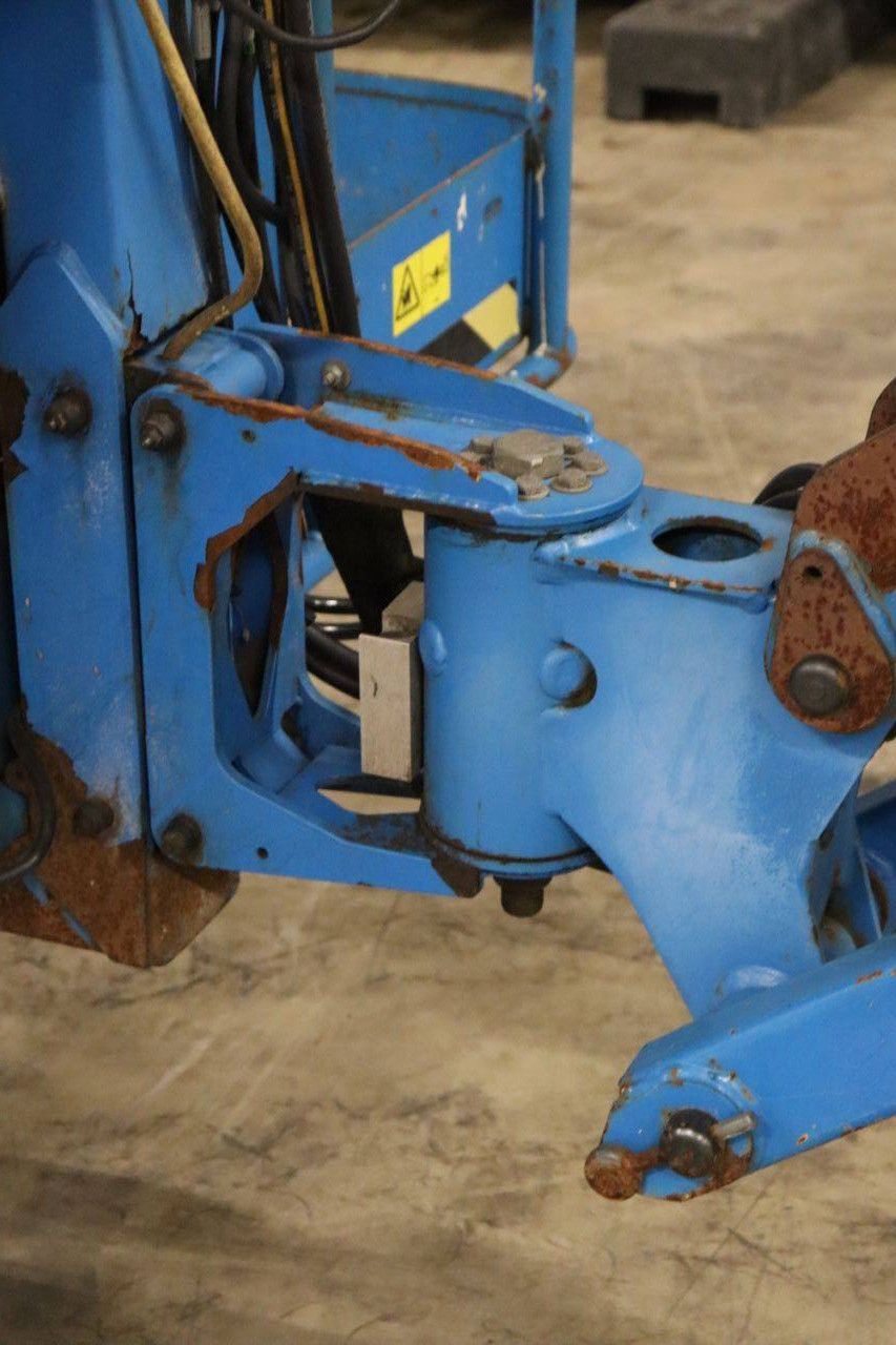 Telescopic boom lift Genie S-45 TRAX Crawler Diesel 15.61m 2014