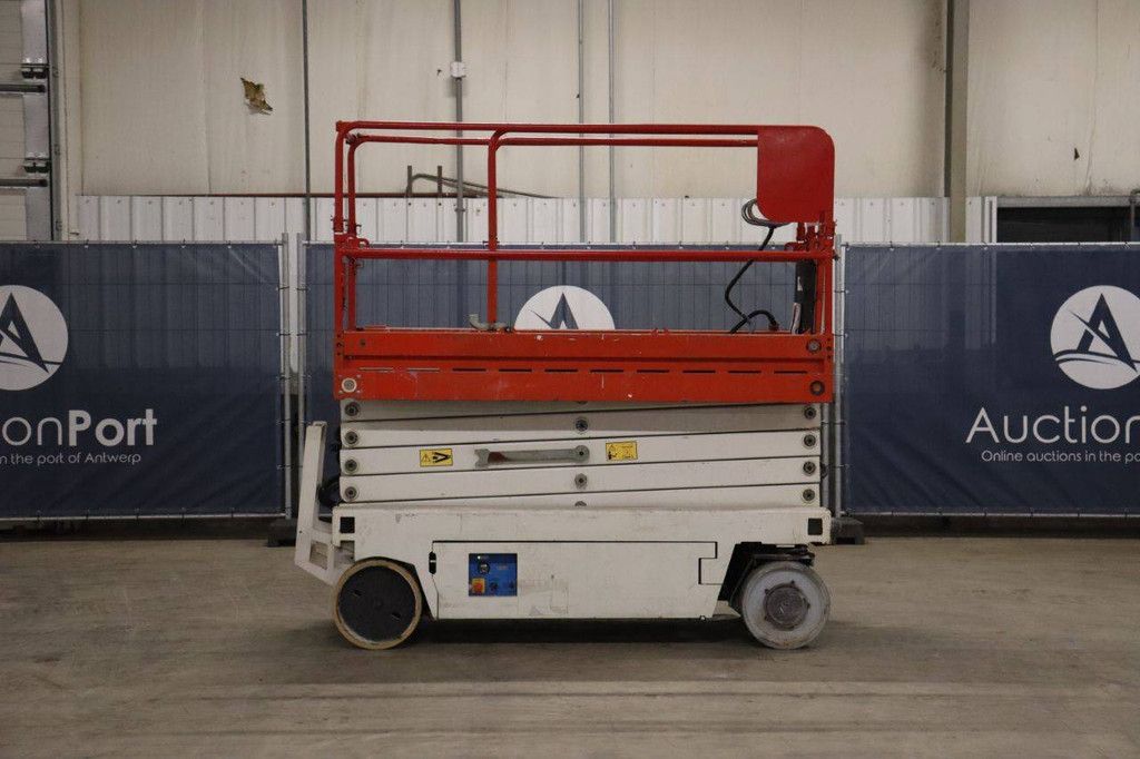 Scissor lift Iteco IT10090 Electric 12m 2014