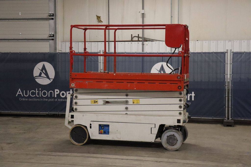 Scissor lift Iteco IT10090 Electric 12m 2014