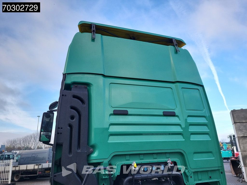 MAN TGX 18.500 4X2 Mega XXL Retarder 2xTanks ACC Euro 6