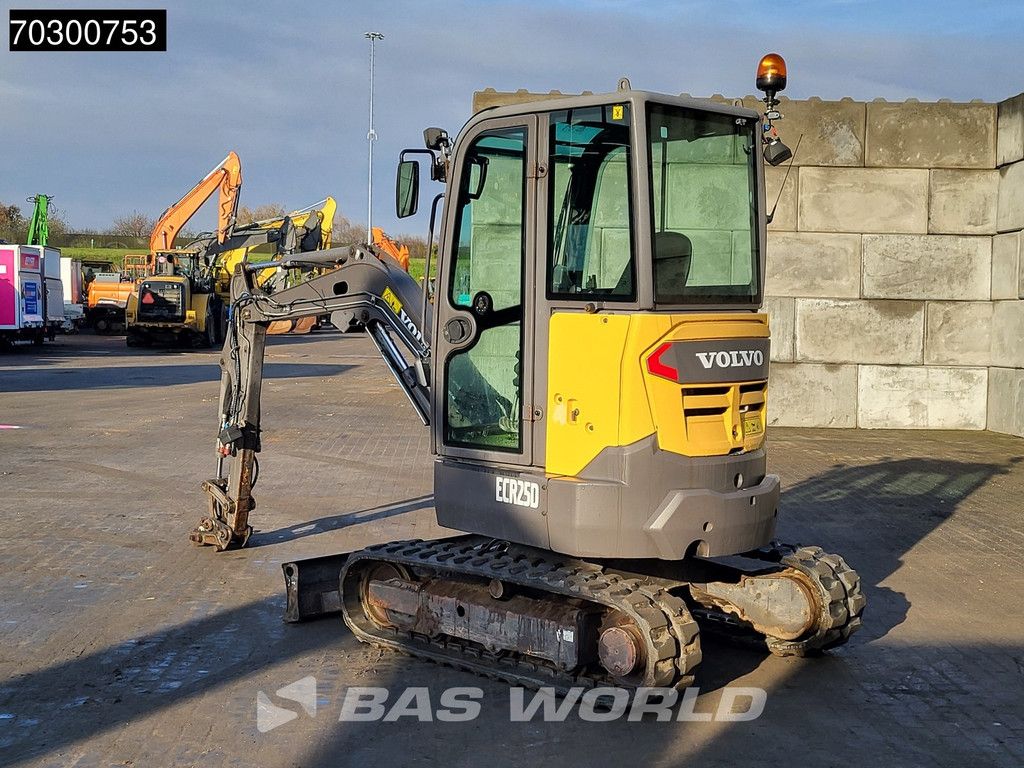 Volvo ECR25 D