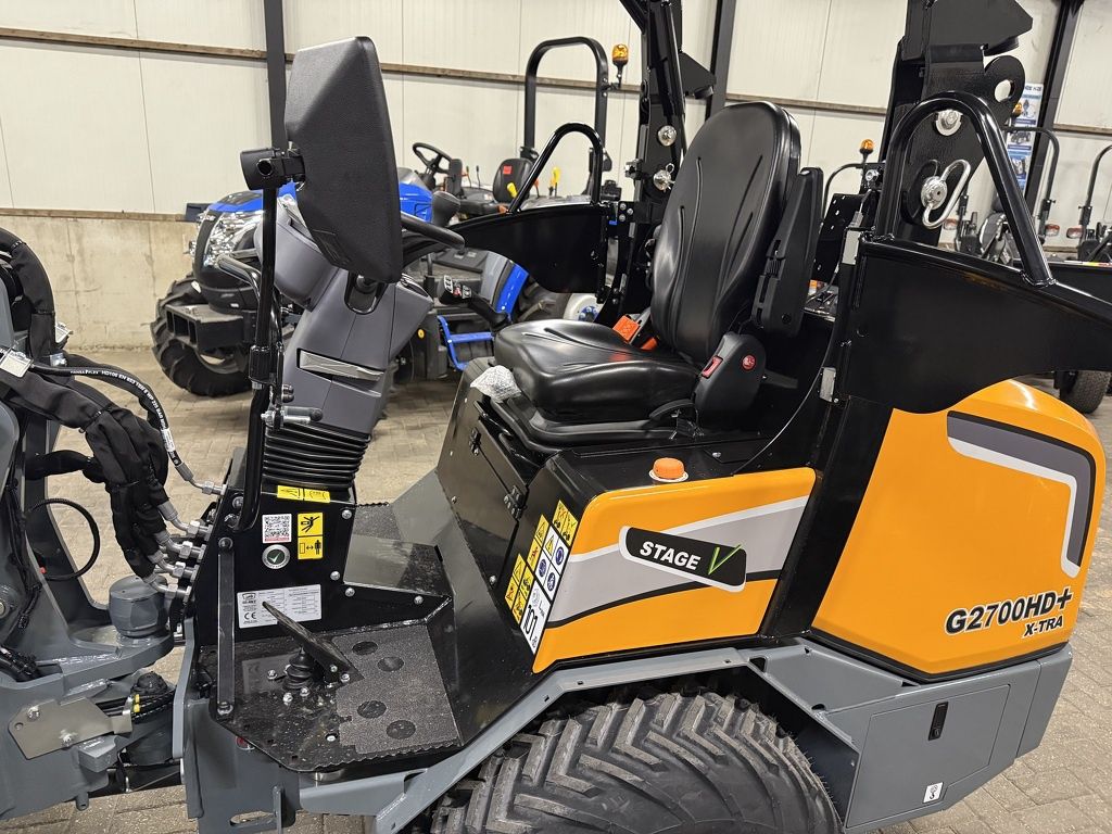 Giant G2700 X-TRA HD+ minishovel NIEUW €685 LEASE met pro inching