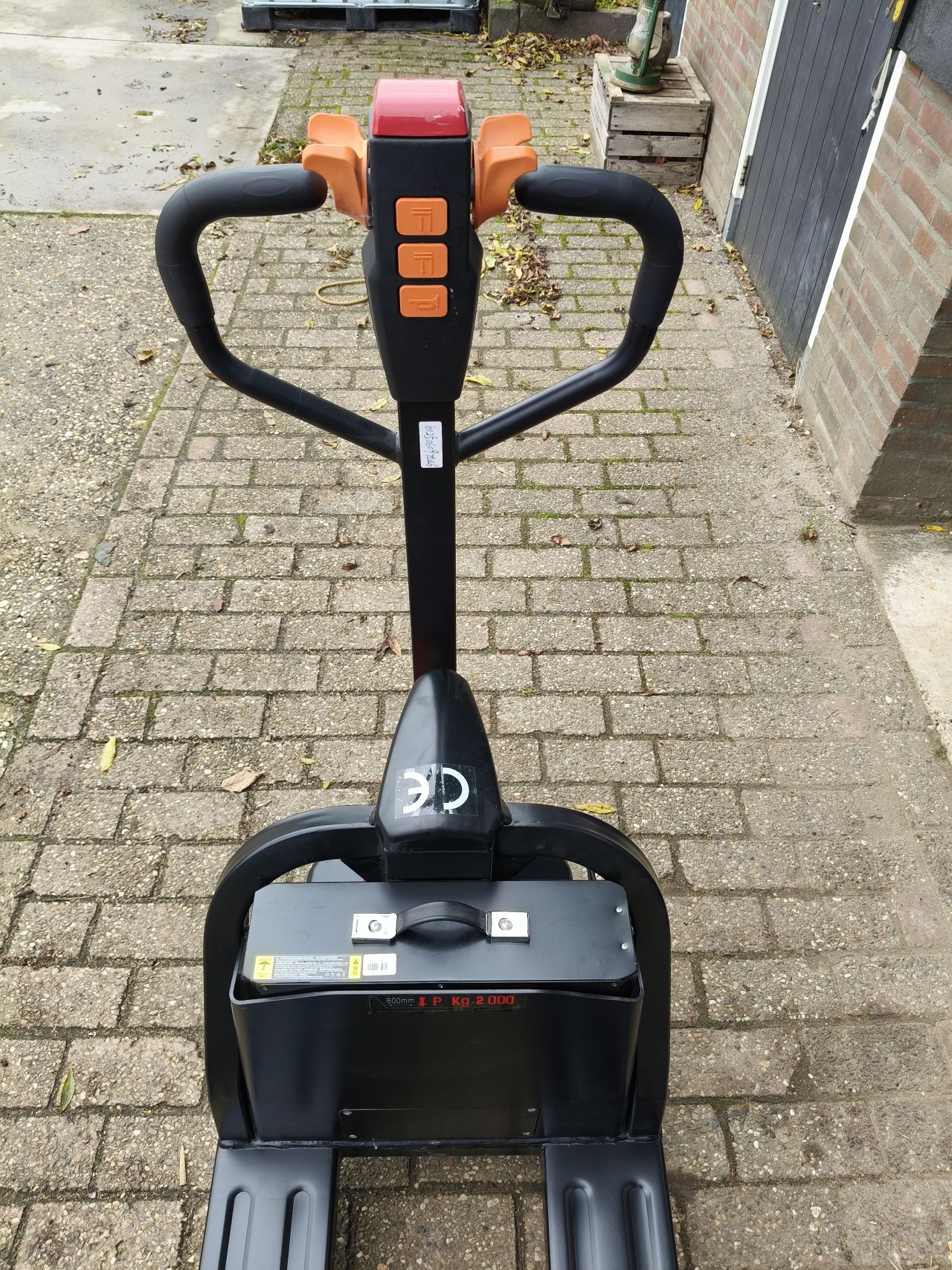 Te koop nieuwe palletwagen 2 stuks 1495 per stuk 2000 kg