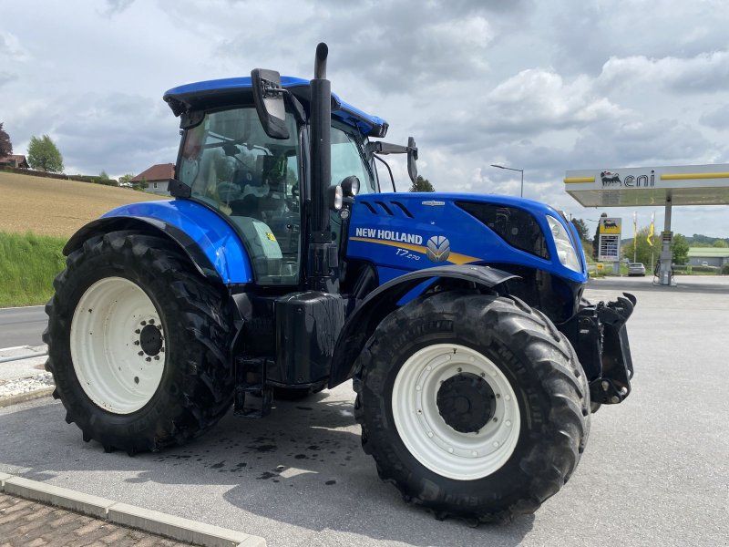 New Holland T7.230 Klassisch