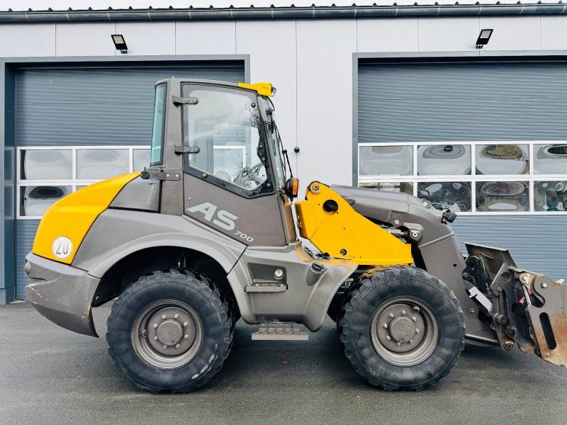 Mecalac AS700 SCHWENKLADER 1. HAND