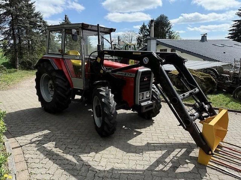 Massey Ferguson 274 S mit Frontlader