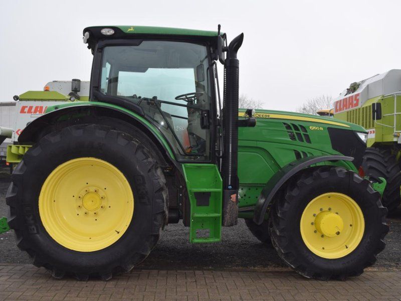 John Deere 6150 R