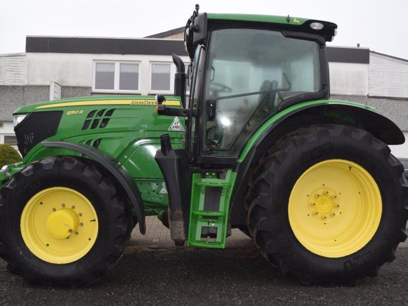John Deere 6150 R