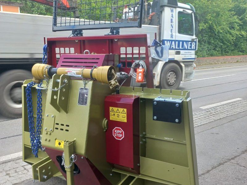 Holzknecht HS 750