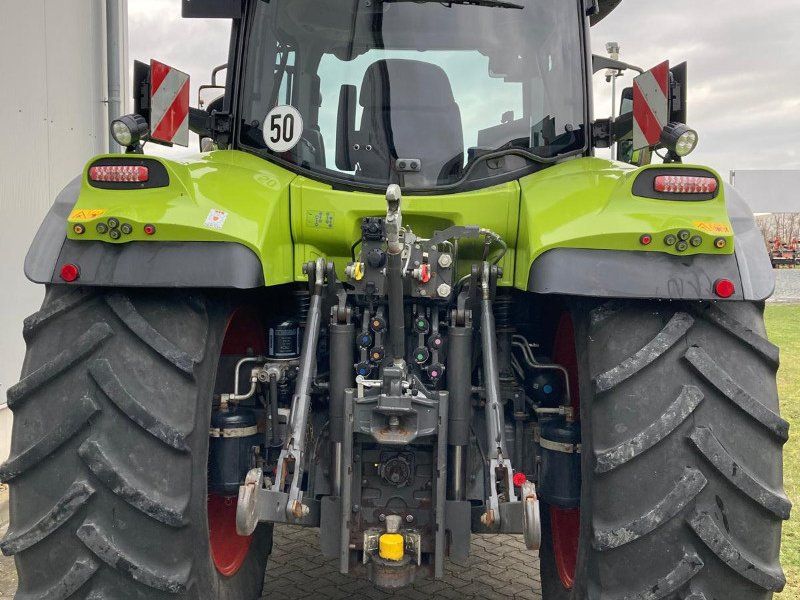 Claas Arion 660 CMATIC