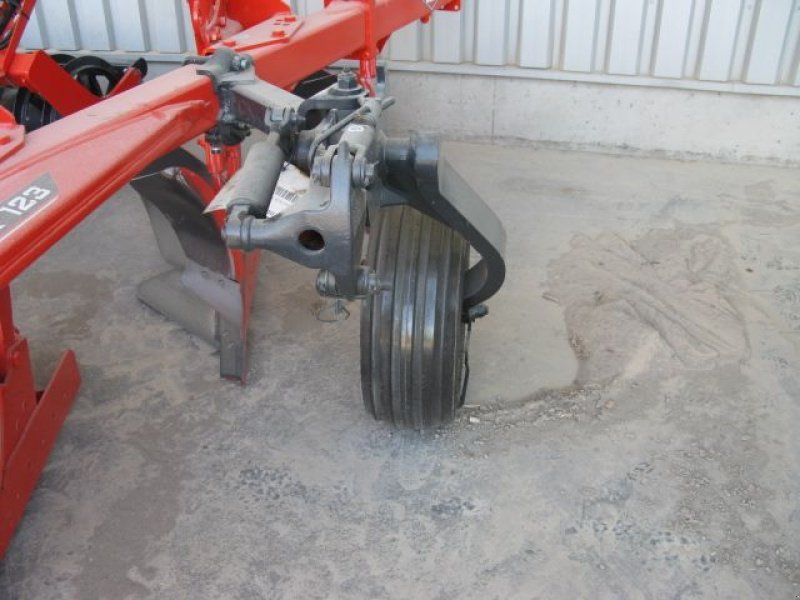 Kuhn MM123  4 + 5