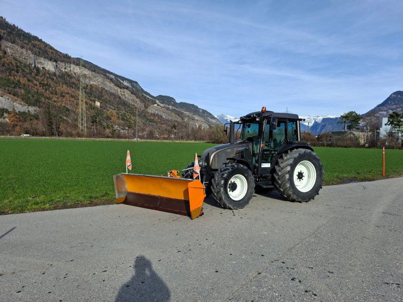 Valtra A93