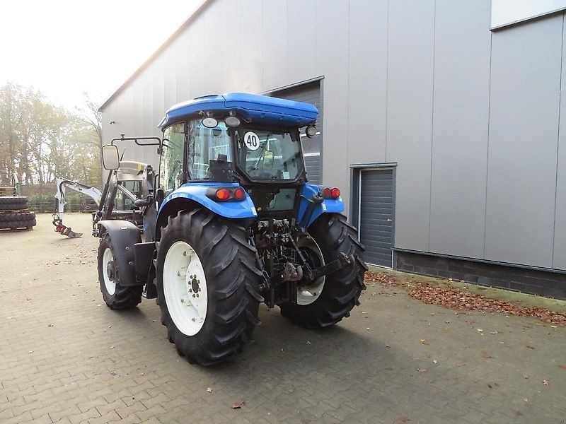 New Holland TD5.85 Stoll Frontlader NEU,Klima,DL