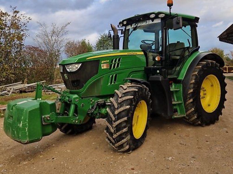 John Deere 6140R