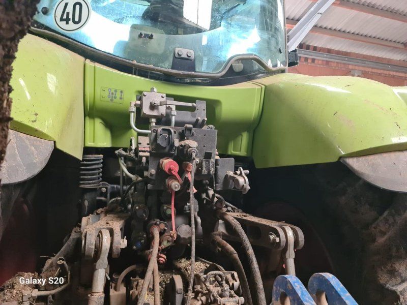 Claas Axion 810
