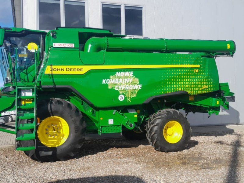 John Deere T6 800