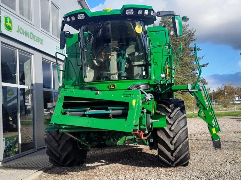 John Deere T6 800