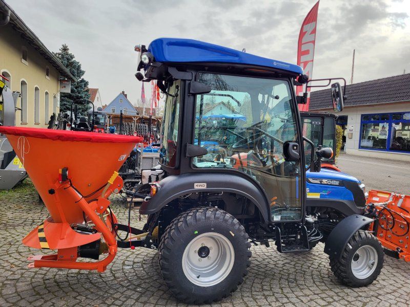 Solis 26 HST Winterpaket Schneeräumschild + Salzstreuer Kabine Heizung
