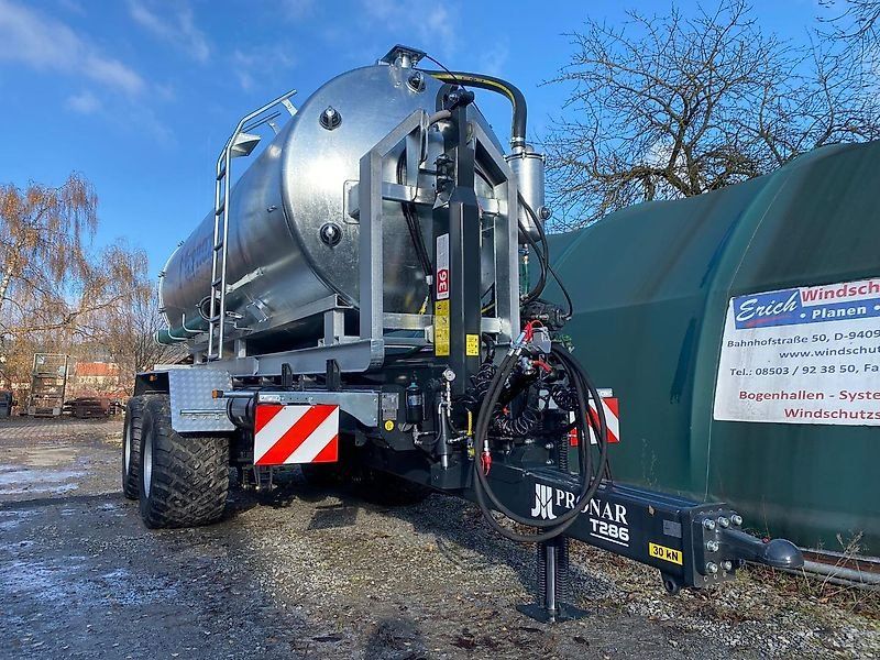 Pronar T 286 Hakenanhänger 23 to Agritechnica Maschine
