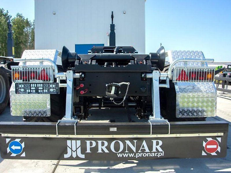 Pronar T 386 Hakenanhänger 34 to Zwangslenkung Parabel-Fahrwerk