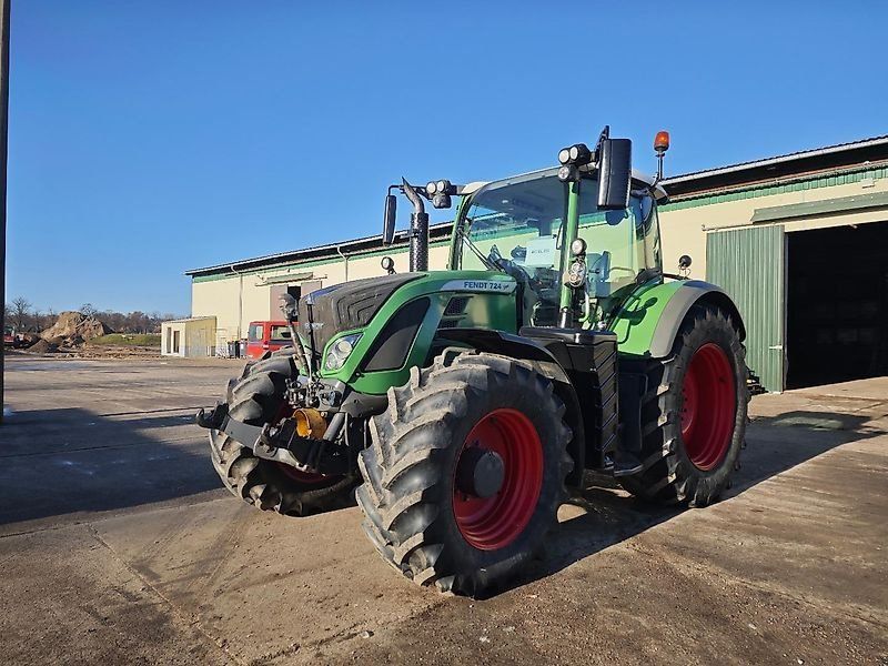 Fendt 724 Vario Profi Plus, mit Tauschmotor
