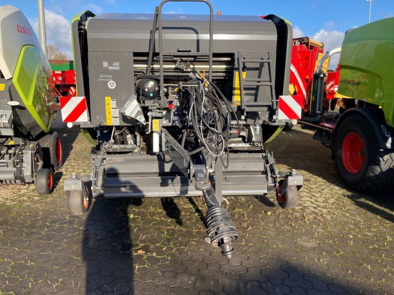 Claas Rollant 630 RC Uniwrap