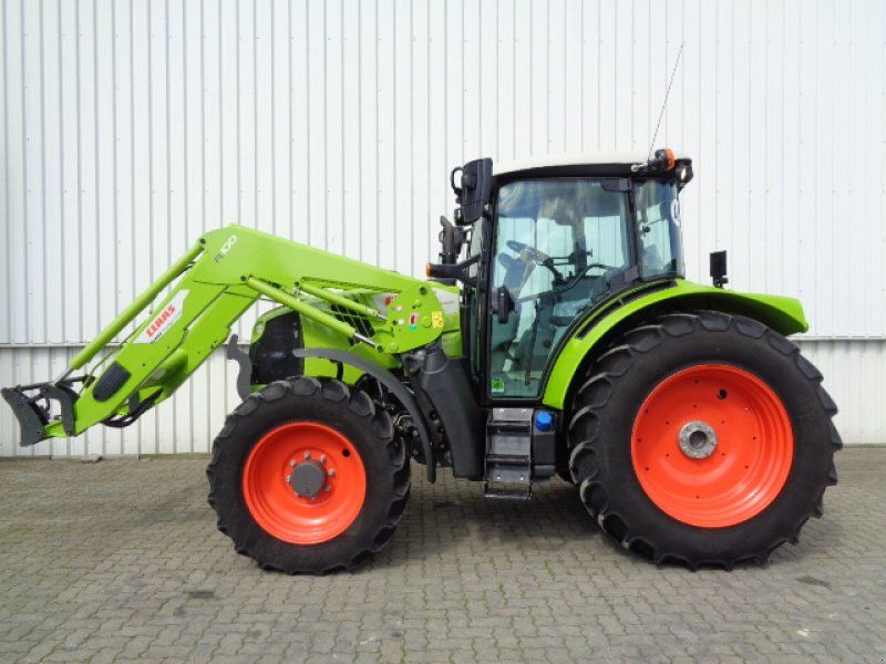 Claas Arion 430