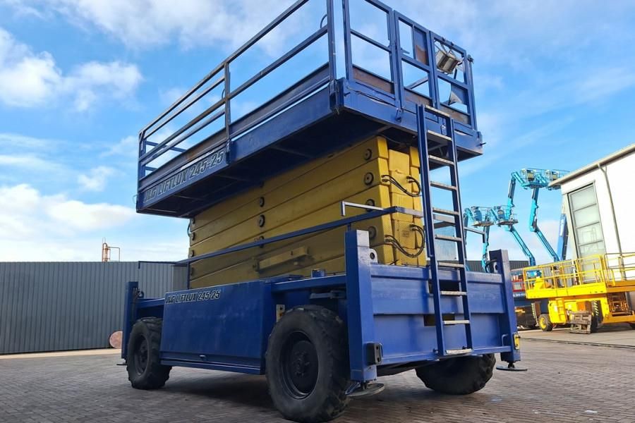 JLG 245-25 Diesel, 4x4 Drive, 26m Working Height, 750k