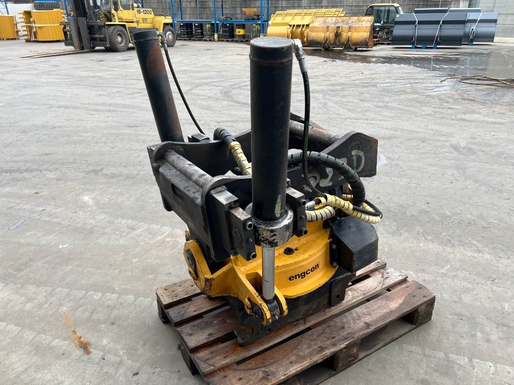 Engcon EC30-S70-S70-SS9