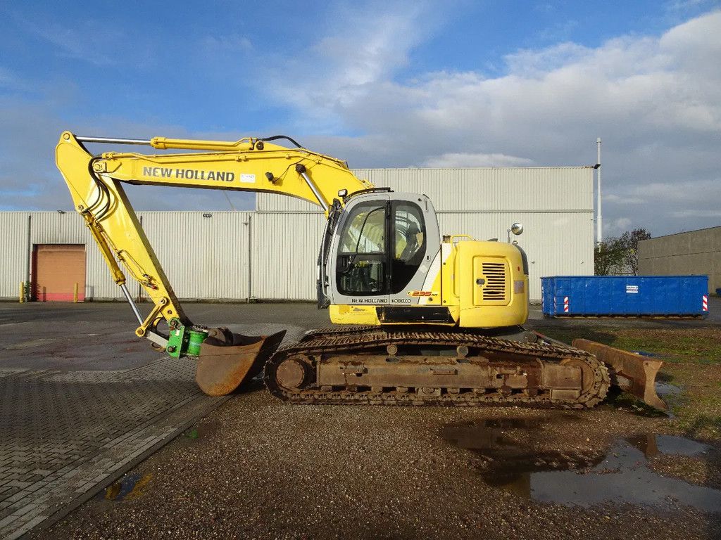 New Holland E235