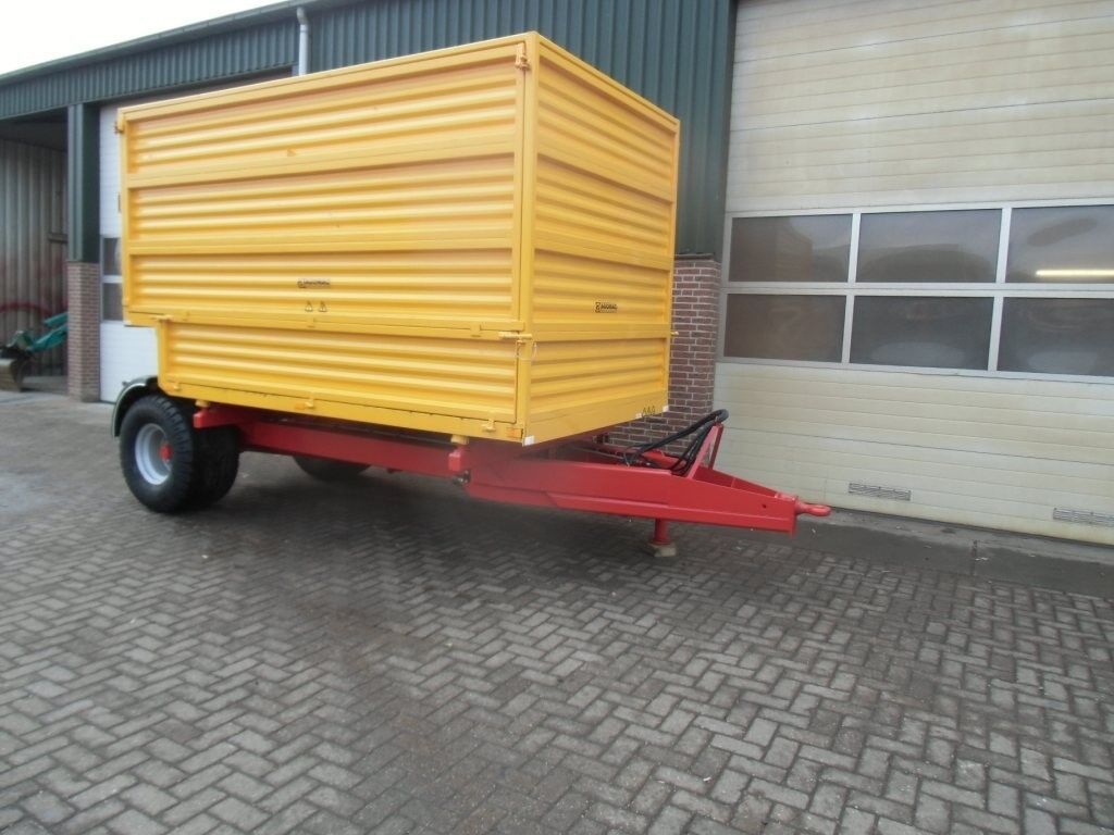 Dump trailer