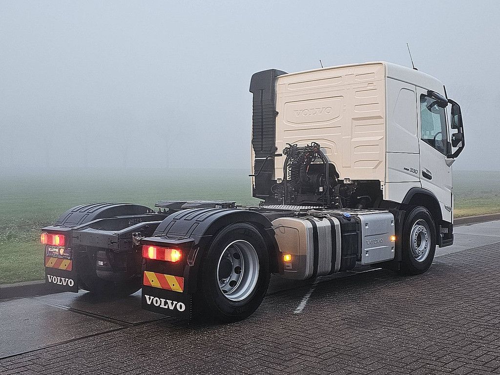 VOLVO FM 330 3000 km like new!!